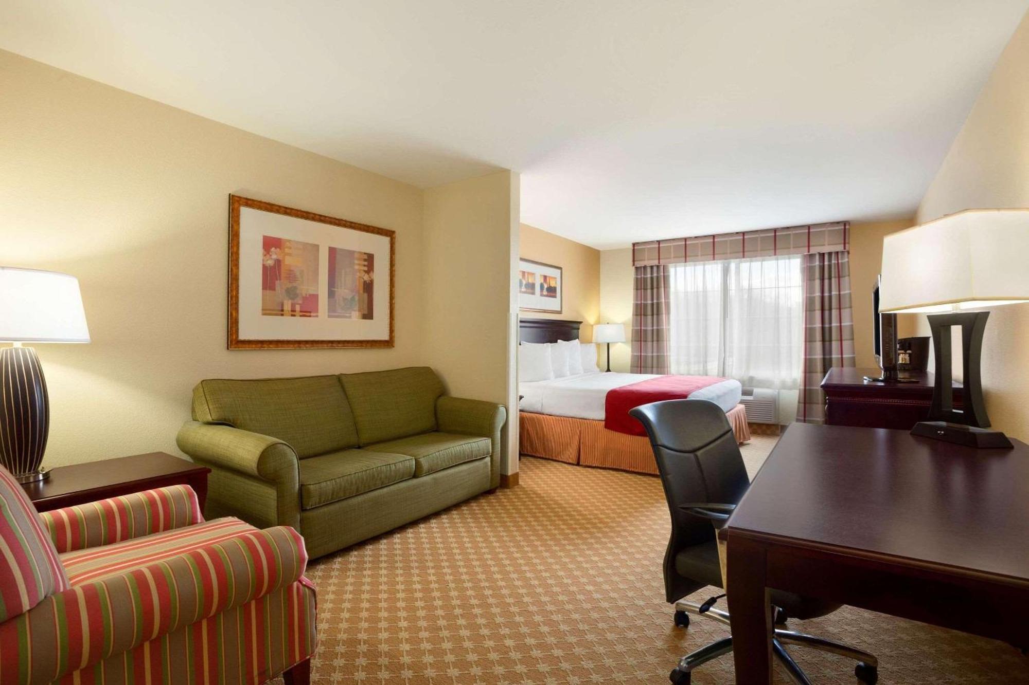 Country Inn & Suites By Radisson, Washington At Meadowlands, Pa Exterior photo