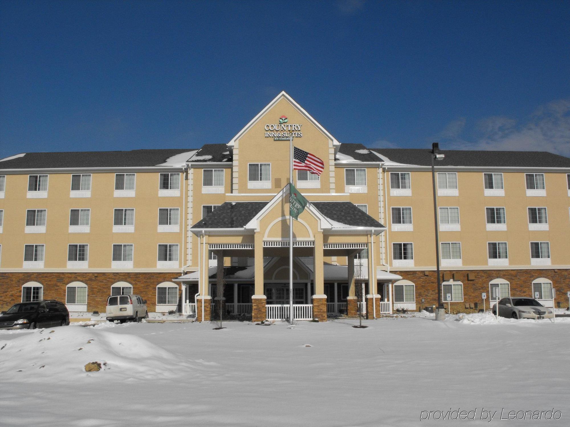 Country Inn & Suites By Radisson, Washington At Meadowlands, Pa Exterior photo
