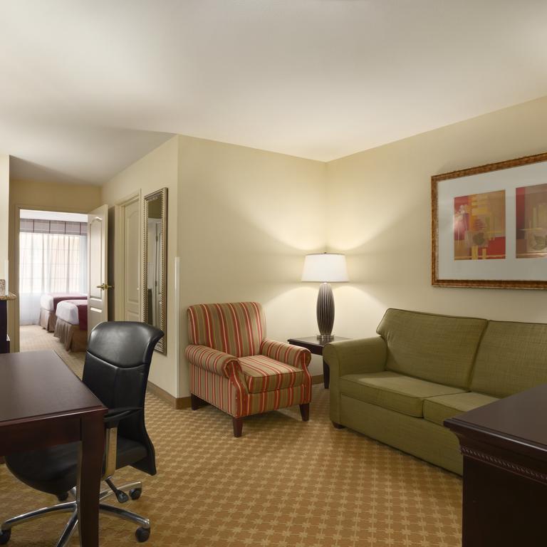 Country Inn & Suites By Radisson, Washington At Meadowlands, Pa Exterior photo